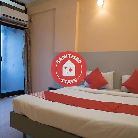 Oyo Flagship 37830 Hotel Aakar International Сатара Экстерьер фото